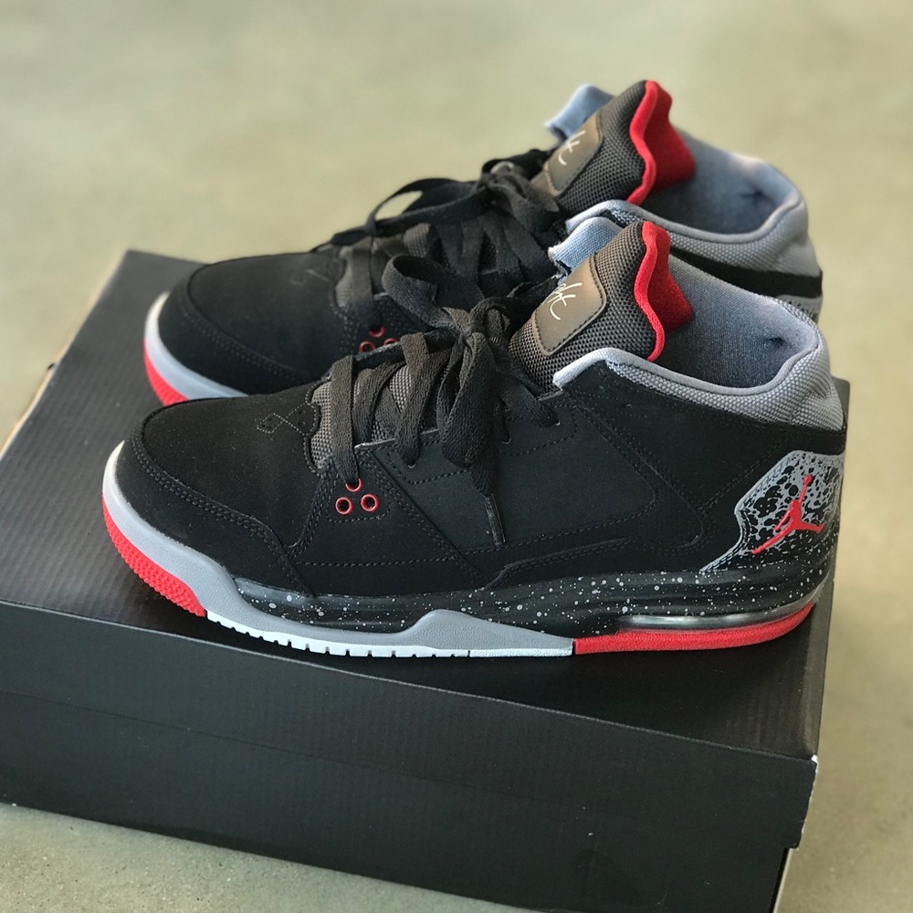 Jordan Flight - Size 6Y